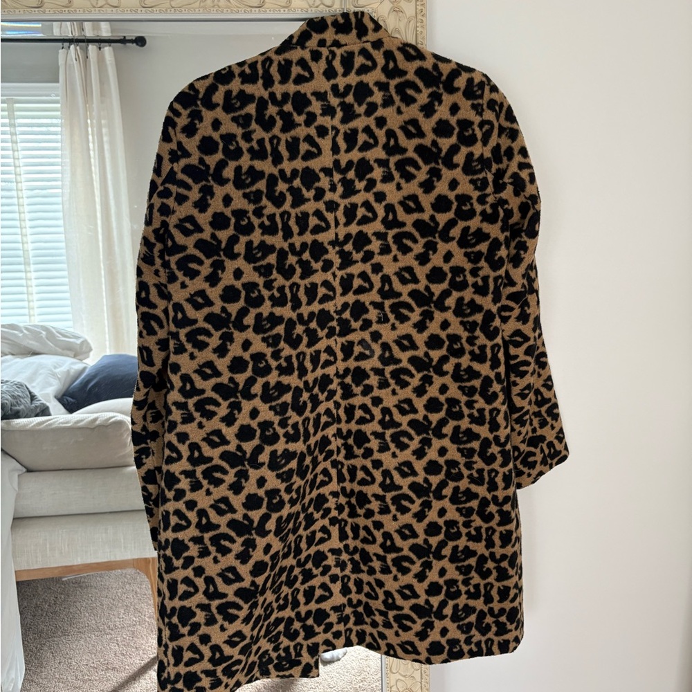 Lulu's Leopard-Print coat - Picture 4 of 5